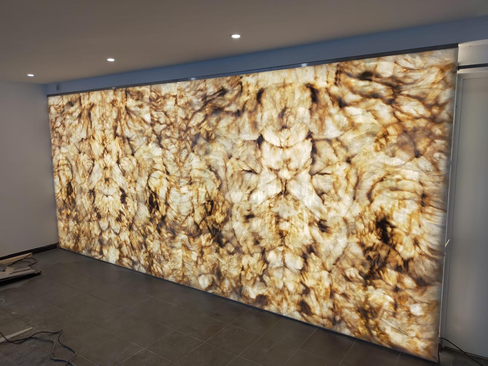 Parede iluminada - Particular